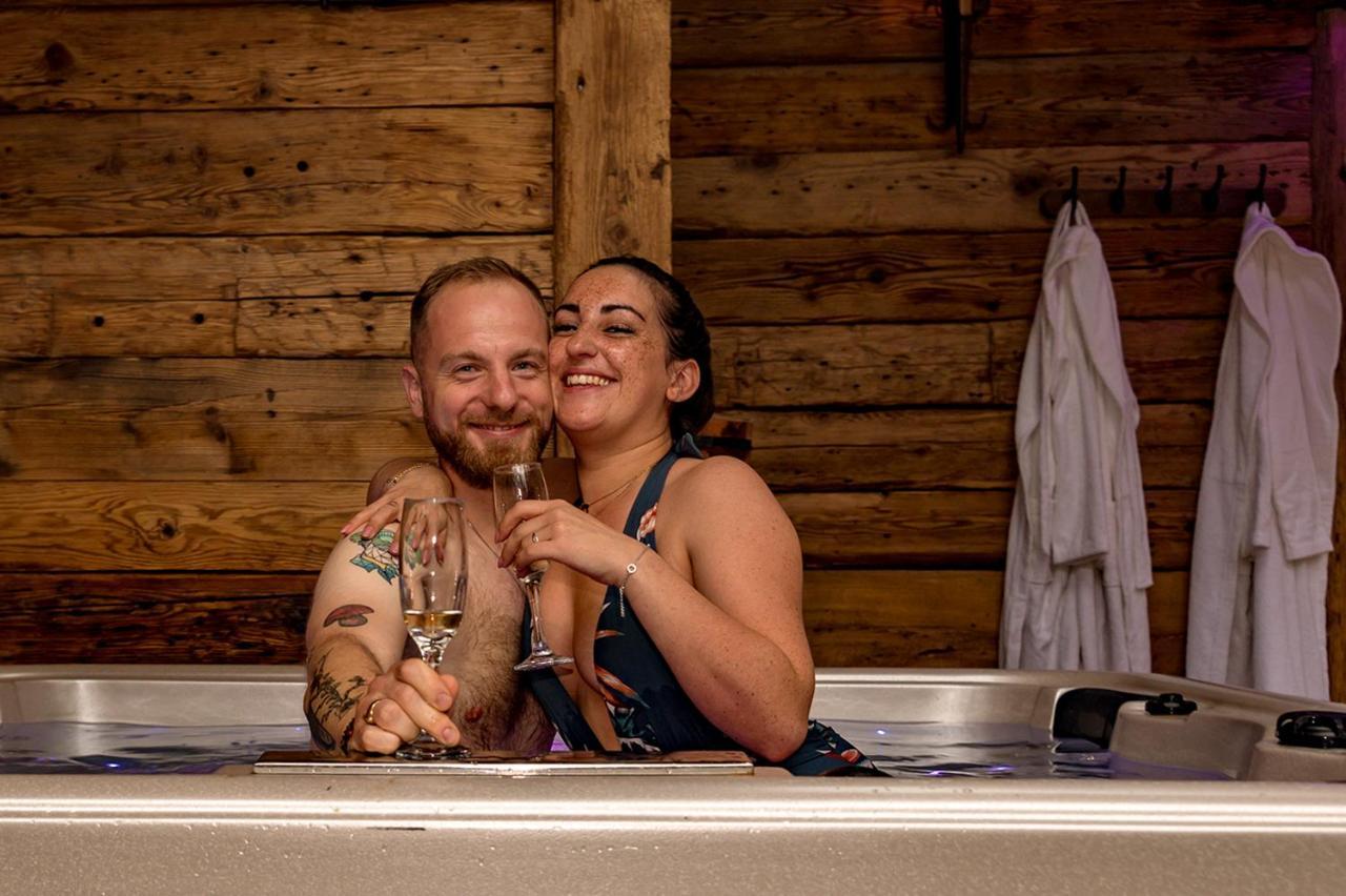 Chalet Hohneck 4 Etoiles, Vieux Bois Et Pierre, Spa, Sauna, Borne De Recharge Stosswihr エクステリア 写真